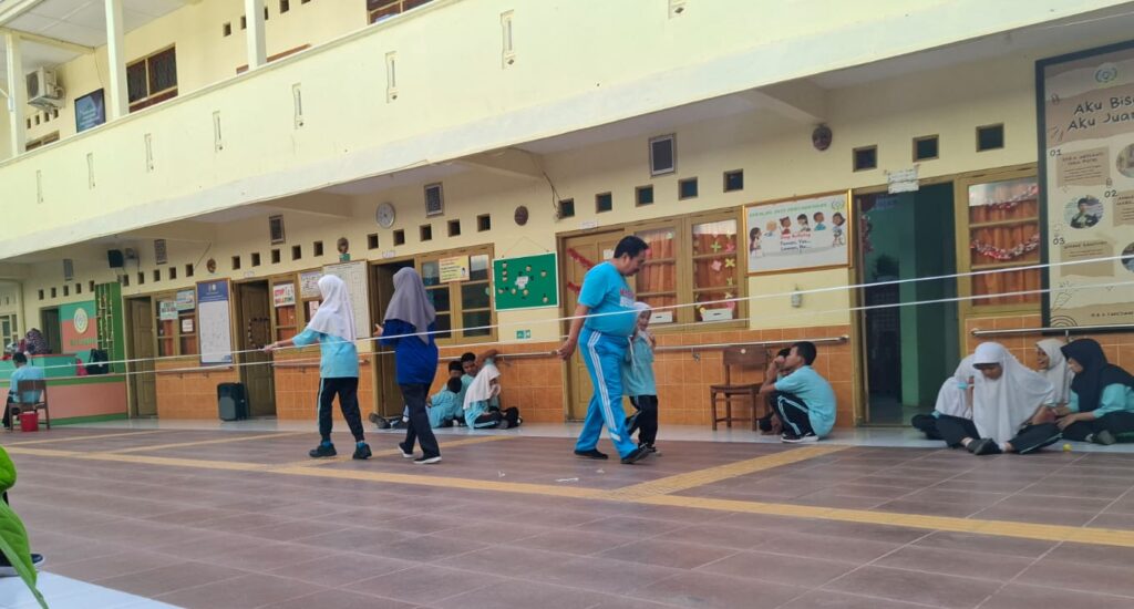 Serunya Kegiatan Olahraga: Mengumpulkan Bola dengan cepat 4 E1762228624259 1024x550