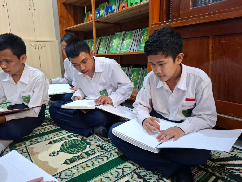 Pembelajaran Al-Qur’an Hadis: Kandungan Surah Az-Zumar Ayat 53 di MTs LBA Yaketunis Image 2026 04 27 At 1.00.27 PM 1024x768