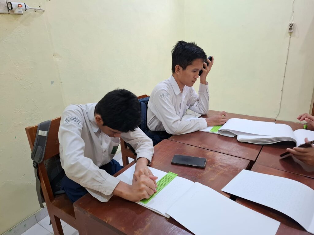 Pembelajaran Fiqih: Materi Haji dan Umroh di MTs LBA Yaketunis Image 2026 04 28 At 8.00.44 AM 1024x768