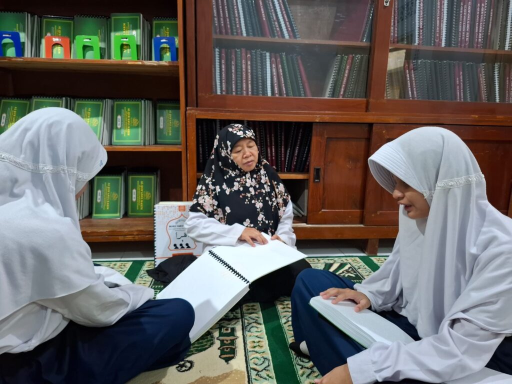Setoran Tahfiz Surah ‘Abasa Bersama Bu Atun di MTs LBA Yaketunis Image 2026 05 05 At 8.12.56 AM 1024x768