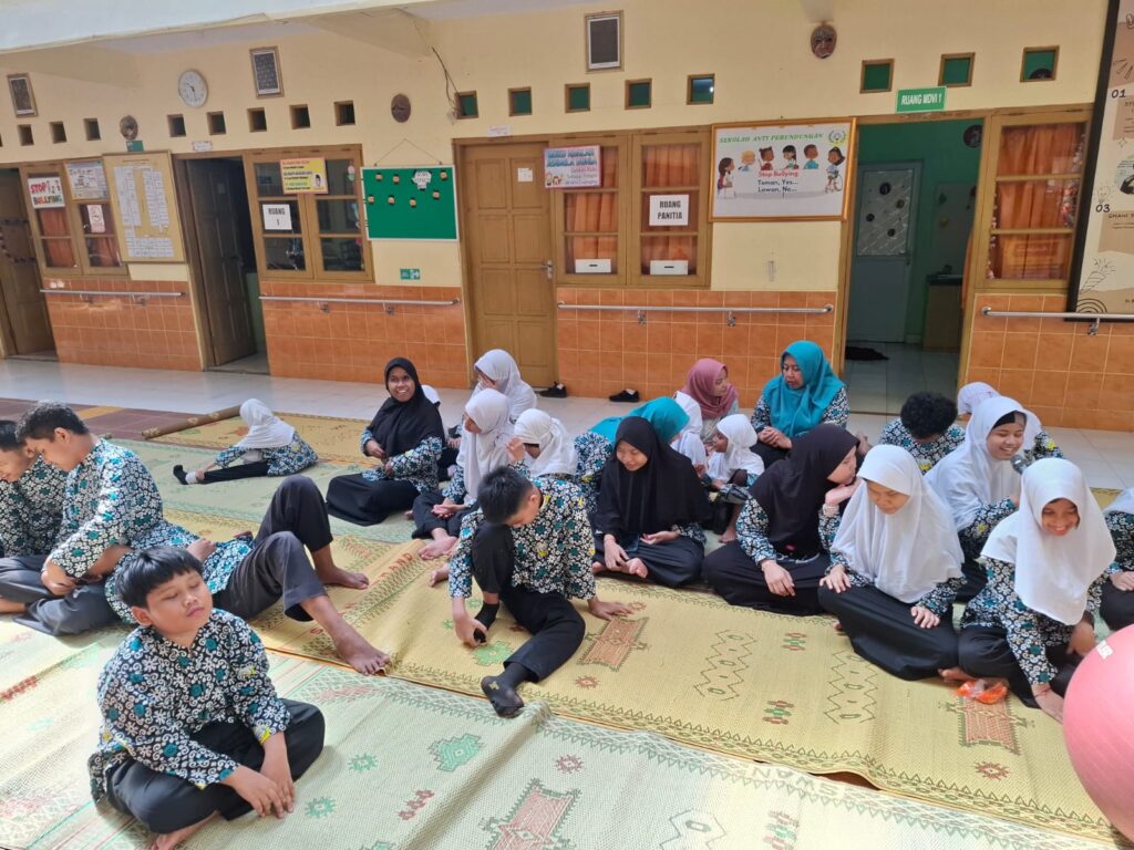 Pembelajaran 5S dan Motivasi Alumni di SLB A Yaketunis image 2026 07 17 at 1.01.37 pm